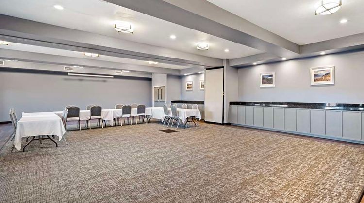 Best Western Crater Lake Hwy White City Meeting