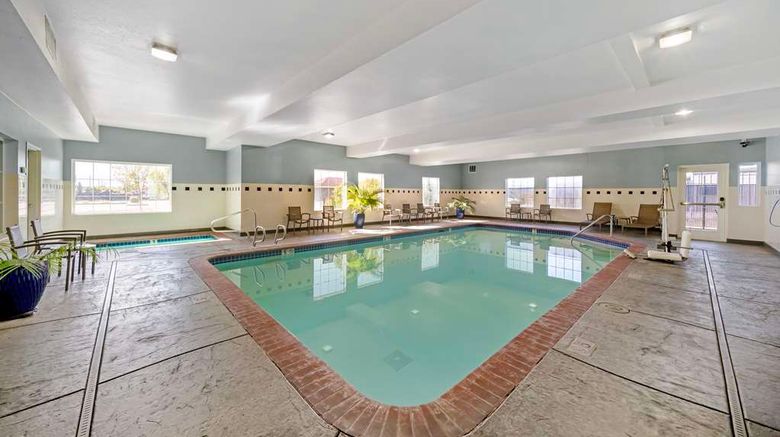 <b>Best Western Crater Lake Hwy White City Pool</b>. Images powered by <a href="https://iceportal.shijigroup.com/" title="IcePortal" target="_blank">IcePortal</a>.
