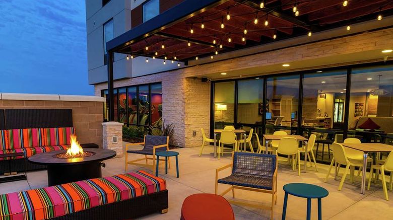 <b>Home2 Suites Roseville/Sacramento Exterior</b>. Images powered by <a href="https://iceportal.shijigroup.com/" title="IcePortal" target="_blank">IcePortal</a>.