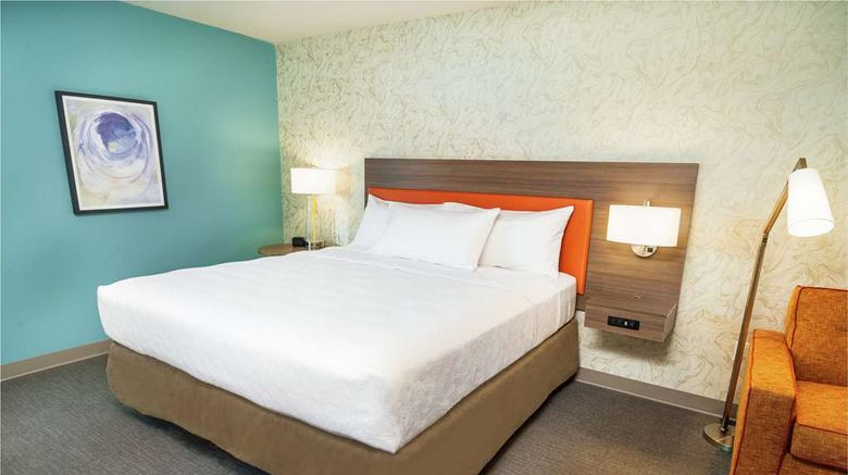 <b>Home2 Suites Roseville/Sacramento Room</b>. Images powered by <a href="https://iceportal.shijigroup.com/" title="IcePortal" target="_blank">IcePortal</a>.