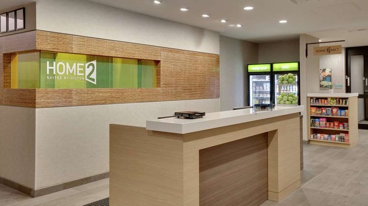 Home2 Suites by Hilton Yakima Lobby
