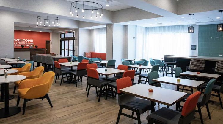 Hampton Inn Black Mountain Lobby