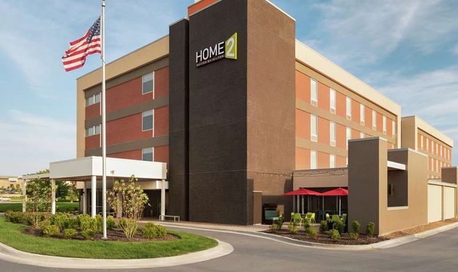 Home2 Suites by Hilton Overland Park Exterior