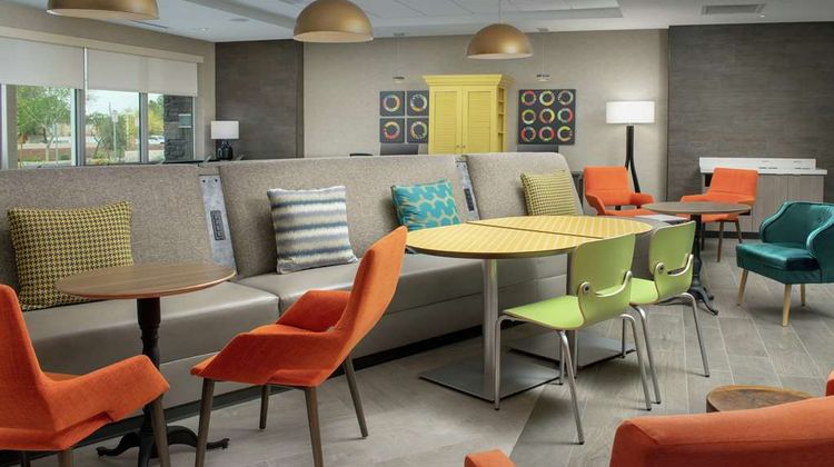 Home2 Suites by Hilton Phoenix Airport S Lobby