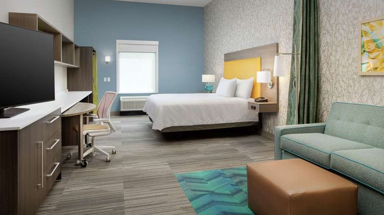Home2 Suites by Hilton Phoenix Airport S Room