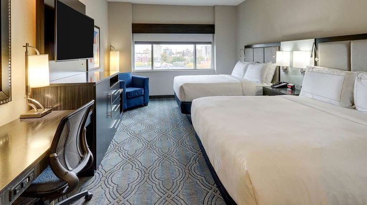 DoubleTree by Hilton St Louis Forest Prk Room