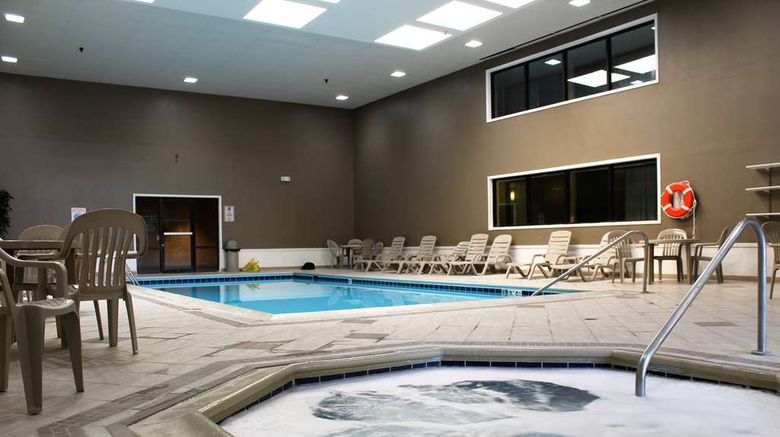 <b>Ramada by Wyndham North Platte Pool</b>. Images powered by <a href="https://iceportal.shijigroup.com/" title="IcePortal" target="_blank">IcePortal</a>.