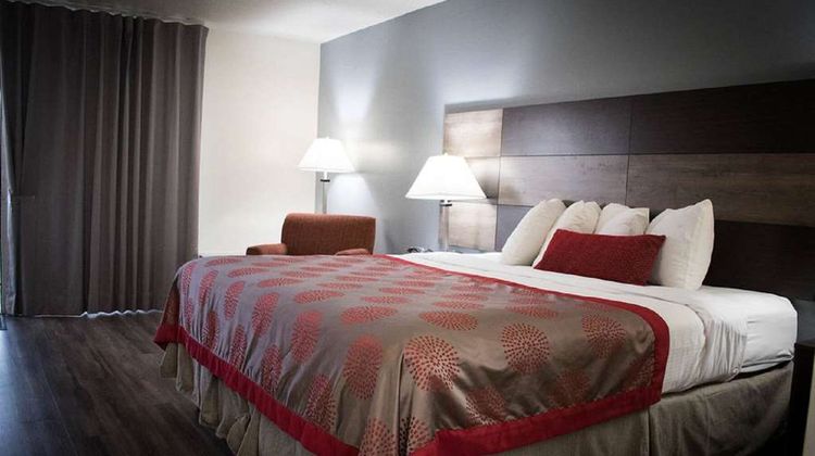 Ramada by Wyndham North Platte Suite