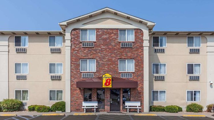 Super 8 Irving DFW Airport/South Exterior