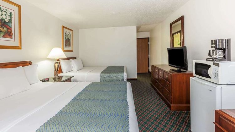 Super 8 Irving DFW Airport/South Room