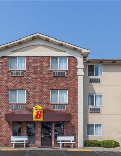 Super 8 Irving DFW Airport/South