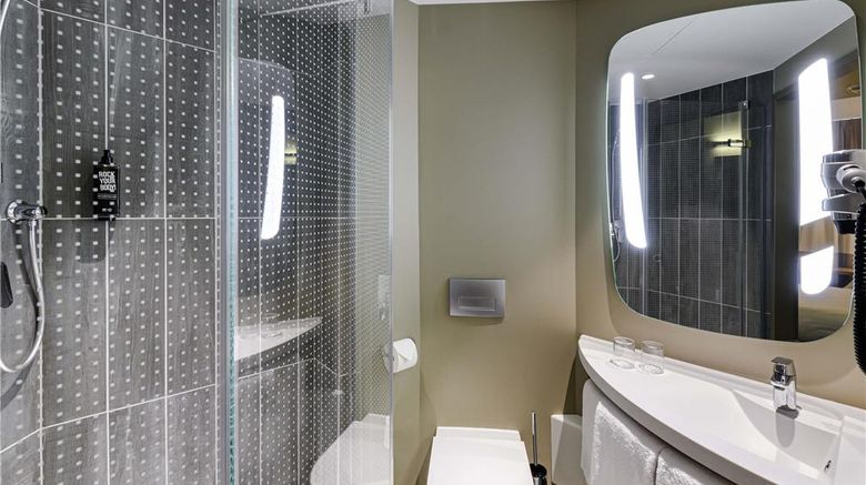 <b>Ibis Regensburg Zentrum Room</b>. Images powered by <a href="https://iceportal.shijigroup.com/" title="IcePortal" target="_blank">IcePortal</a>.
