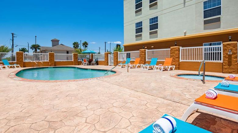 <b>Best Western Ingleside Inn & Suites Pool</b>. Images powered by <a href="https://iceportal.shijigroup.com/" title="IcePortal" target="_blank">IcePortal</a>.