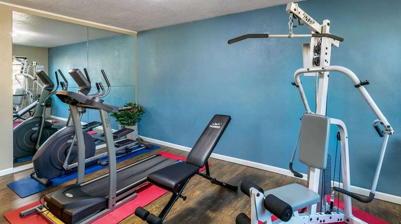 <b>Quality Inn Rawlins Health</b>. Images powered by <a href="https://iceportal.shijigroup.com/" title="IcePortal" target="_blank">IcePortal</a>.