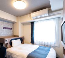 Comfort Hotel Shin-Osaka Room