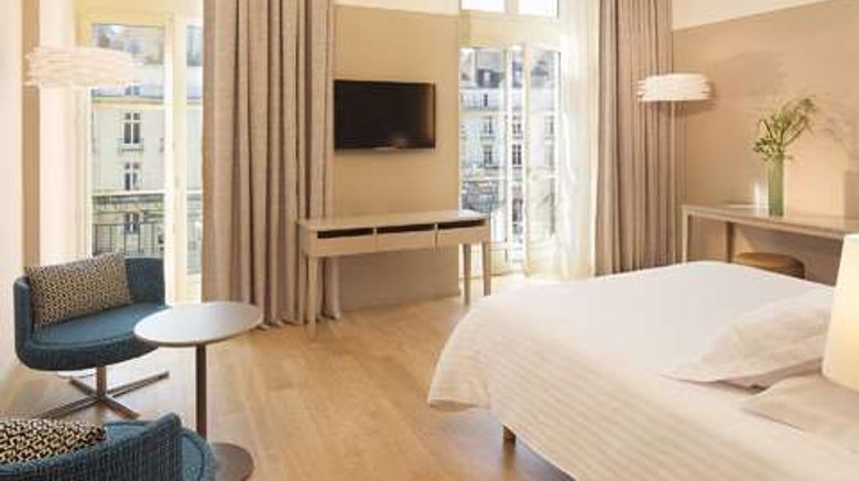 <b>Hotel Oceania Hotel de France Room</b>. Images powered by <a href="https://iceportal.shijigroup.com/" title="IcePortal" target="_blank">IcePortal</a>.