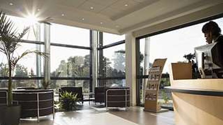 <b>Hotel Escale Oceania Rennes Lobby</b>. Images powered by <a href="https://iceportal.shijigroup.com/" title="IcePortal" target="_blank">IcePortal</a>.
