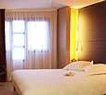 Hotel Oceania Nantes Airport Room
