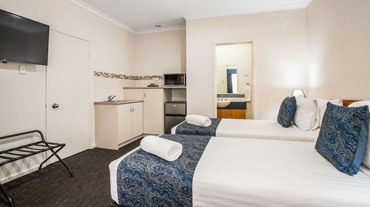 Karratha Central Apartments Room