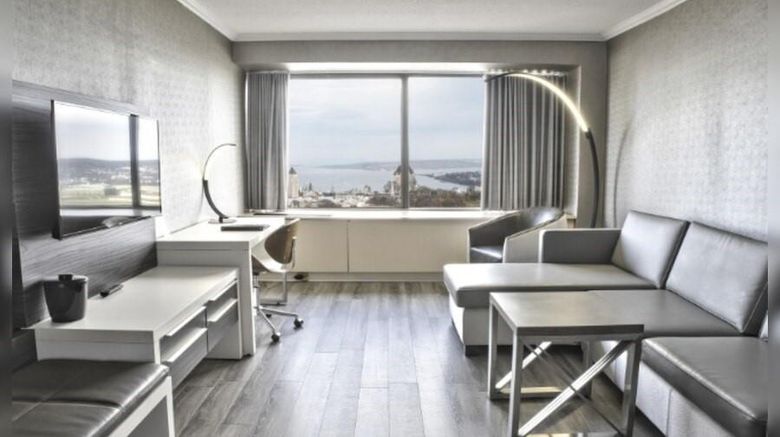 <b>Hotel Le Concorde Quebec Suite</b>. Images powered by <a href="https://iceportal.shijigroup.com/" title="IcePortal" target="_blank">IcePortal</a>.