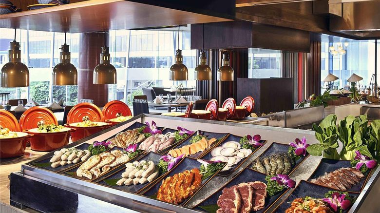 <b>Novotel Hanoi Thai Ha Restaurant</b>. Images powered by <a href="https://iceportal.shijigroup.com/" title="IcePortal" target="_blank">IcePortal</a>.