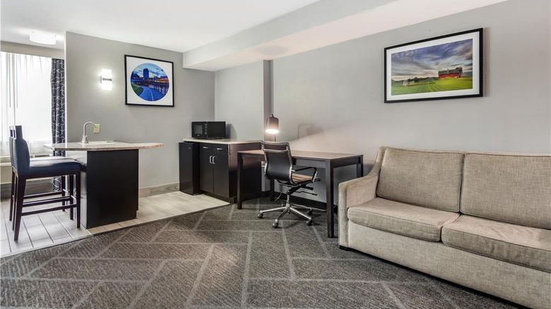 <b>Best Western Mayo Clinic Area/St Mary's Suite</b>. Images powered by <a href="https://iceportal.shijigroup.com/" title="IcePortal" target="_blank">IcePortal</a>.