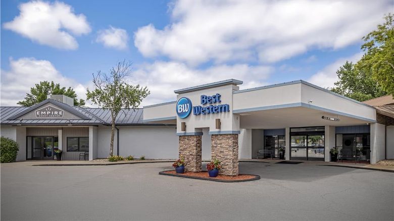 <b>Best Western Mayo Clinic Area/St Mary's Exterior</b>. Images powered by <a href="https://iceportal.shijigroup.com/" title="IcePortal" target="_blank">IcePortal</a>.