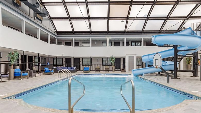 <b>Best Western Mayo Clinic Area/St Mary's Pool</b>. Images powered by <a href="https://iceportal.shijigroup.com/" title="IcePortal" target="_blank">IcePortal</a>.