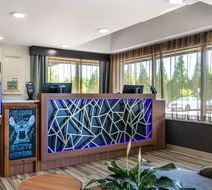 Best Western Atlanta-Marietta Ballpark Lobby