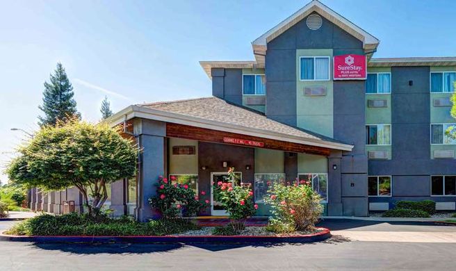 SureStay Plus Hotel Best Western Redding Exterior
