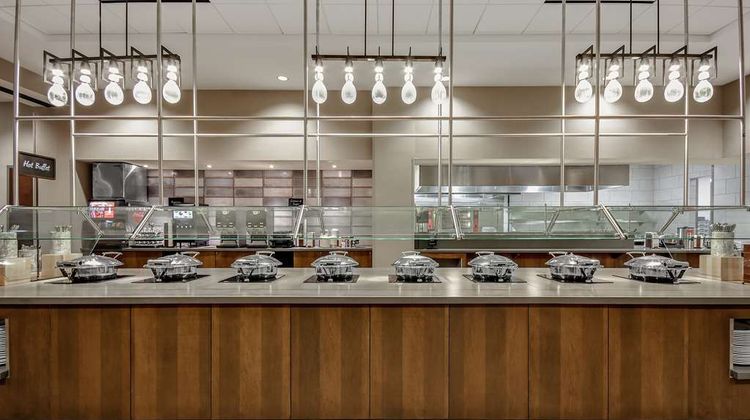 Embassy Suites Red Wolf Convention Ctr Restaurant