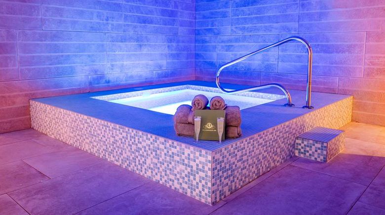 <b>DoubleTree by Hilton Harrogate Majestic Spa</b>. Images powered by <a href="https://iceportal.shijigroup.com/" title="IcePortal" target="_blank">IcePortal</a>.
