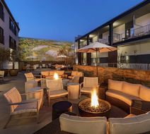 Hilton Garden Inn Davis Downtown Exterior