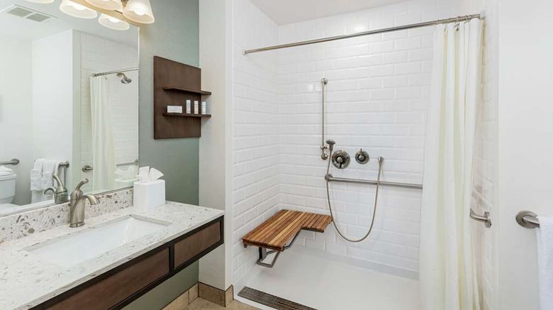 <b>Hilton Garden Inn Davis Downtown Room</b>. Images powered by <a href="https://iceportal.shijigroup.com/" title="IcePortal" target="_blank">IcePortal</a>.