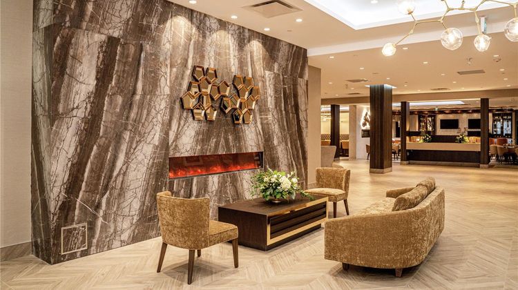 DoubleTree by Hilton Kitchener Lobby