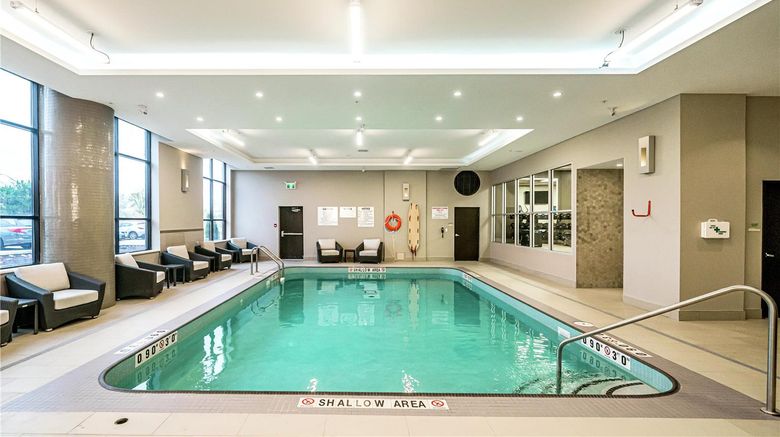 <b>DoubleTree by Hilton Kitchener Pool</b>. Images powered by <a href="https://iceportal.shijigroup.com/" title="IcePortal" target="_blank">IcePortal</a>.