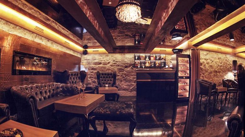 <b>Hotel Zlaty Klucik Restaurant</b>. Images powered by <a href="https://iceportal.shijigroup.com/" title="IcePortal" target="_blank">IcePortal</a>.