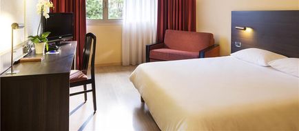 Hotel Oceania Quimper Room