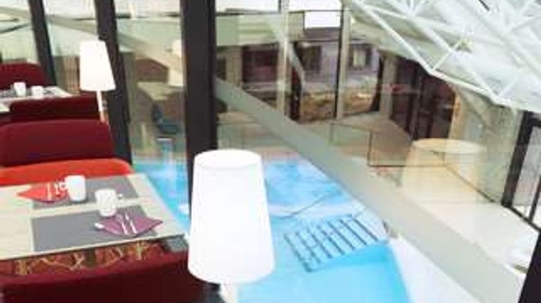<b>Hotel Oceania Paris Roissy CDG Pool</b>. Images powered by <a href="https://iceportal.shijigroup.com/" title="IcePortal" target="_blank">IcePortal</a>.