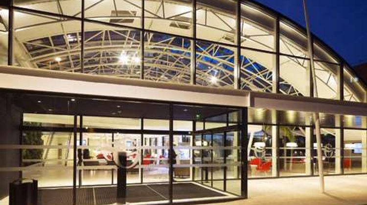 Hotel Oceania Paris Roissy CDG Exterior