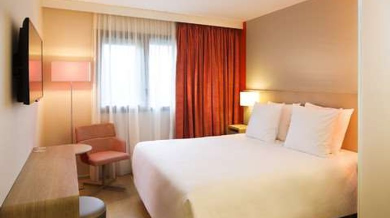 <b>Hotel Oceania Paris Roissy CDG Room</b>. Images powered by <a href="https://iceportal.shijigroup.com/" title="IcePortal" target="_blank">IcePortal</a>.