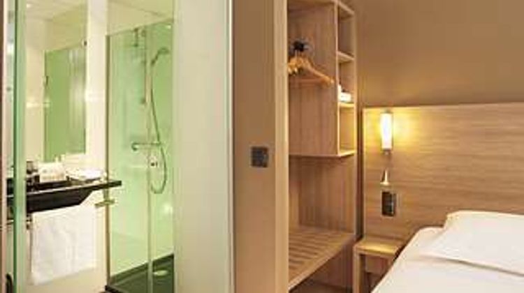 Hotel Escale Oceania-Quimper Room