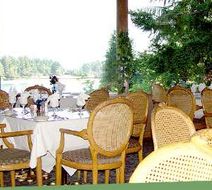 Oyster Bay Inn Exterior