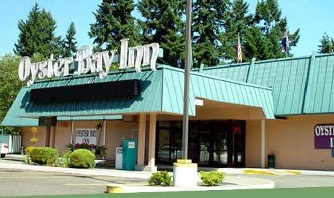 Oyster Bay Inn Exterior