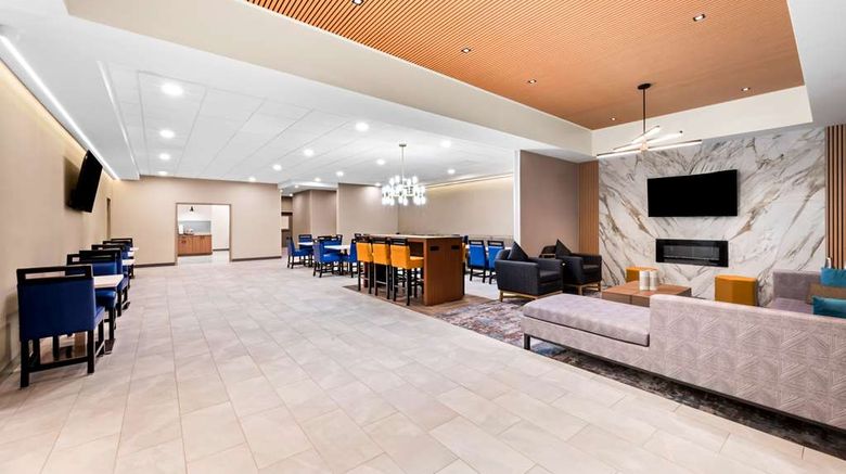 <b>Best Western Niantic Inn Restaurant</b>. Images powered by <a href="https://iceportal.shijigroup.com/" title="IcePortal" target="_blank">IcePortal</a>.