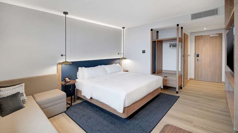 <b>Hilton Garden Inn Bucharest Airport Room</b>. Images powered by <a href="https://iceportal.shijigroup.com/" title="IcePortal" target="_blank">IcePortal</a>.