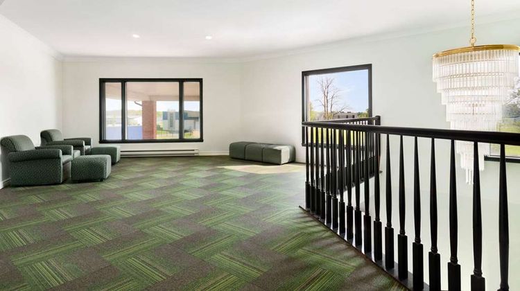 Travelodge by Wyndham Rigaud Restaurant
