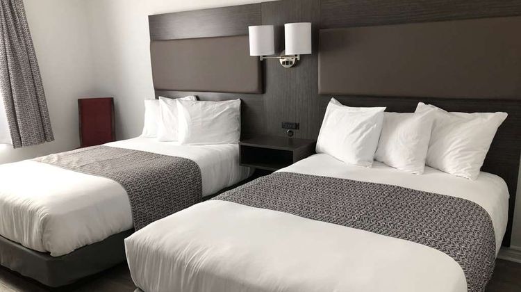 Travelodge by Wyndham Rigaud Room