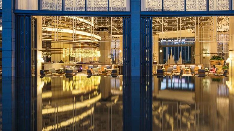 <b>Ramada Plaza by Wyndham Sanya Bay Lobby</b>. Images powered by <a href="https://iceportal.shijigroup.com/" title="IcePortal" target="_blank">IcePortal</a>.