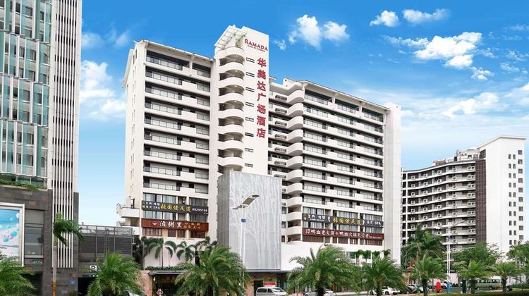 Ramada Plaza by Wyndham Sanya Bay Exterior